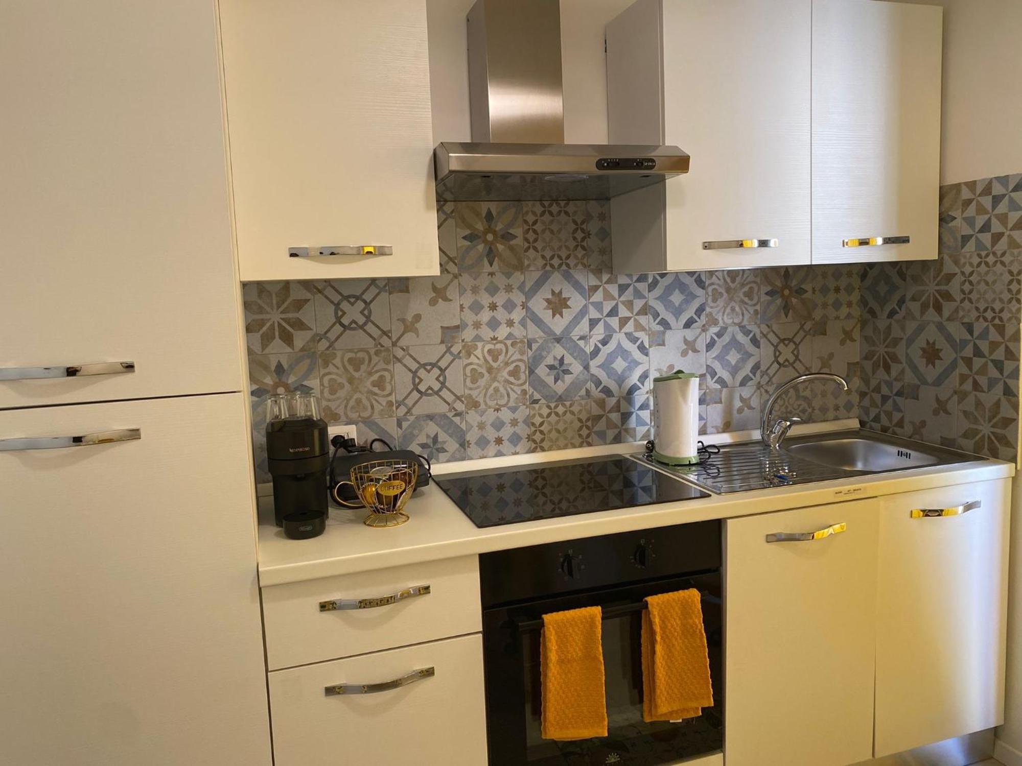 Dany & Manu House Apartment Rome Bagian luar foto